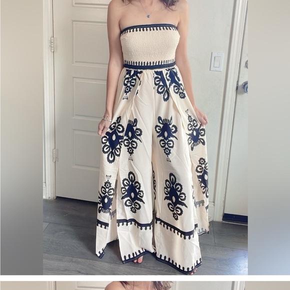 Boho Shirred Bodice Wide
BOUTIQUE
Leg Jumpsuit - Picture 6 of 9